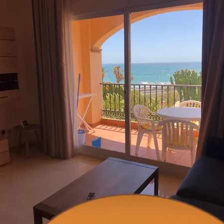 Fantastico Con Vistas Al Mar Zona Club La Costa Castillo פואנגירולה